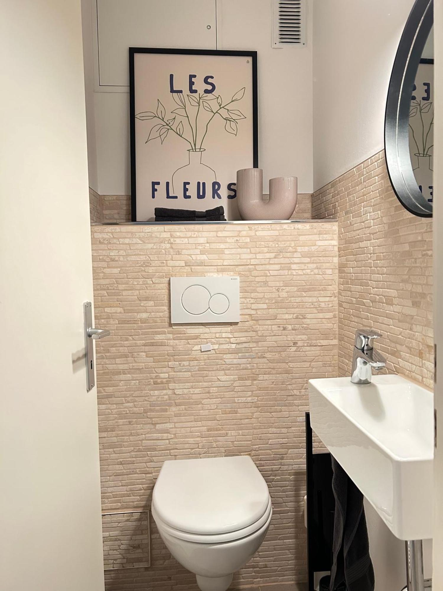 Modernes Designer-Apartment Fuer 7 Gaeste - 80Qm In Zentraler Lage, Self-Check-In Karlsruhe Exterior foto